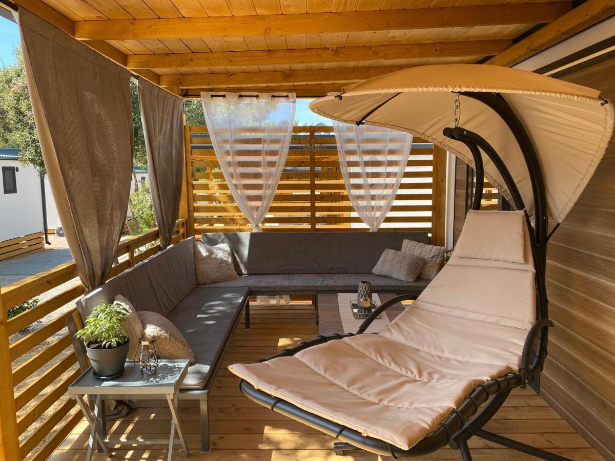 Mobile Home Saky, 비오그라드나모루 외부 사진